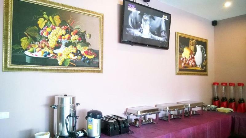 Alexander Hotel Patong Extérieur photo